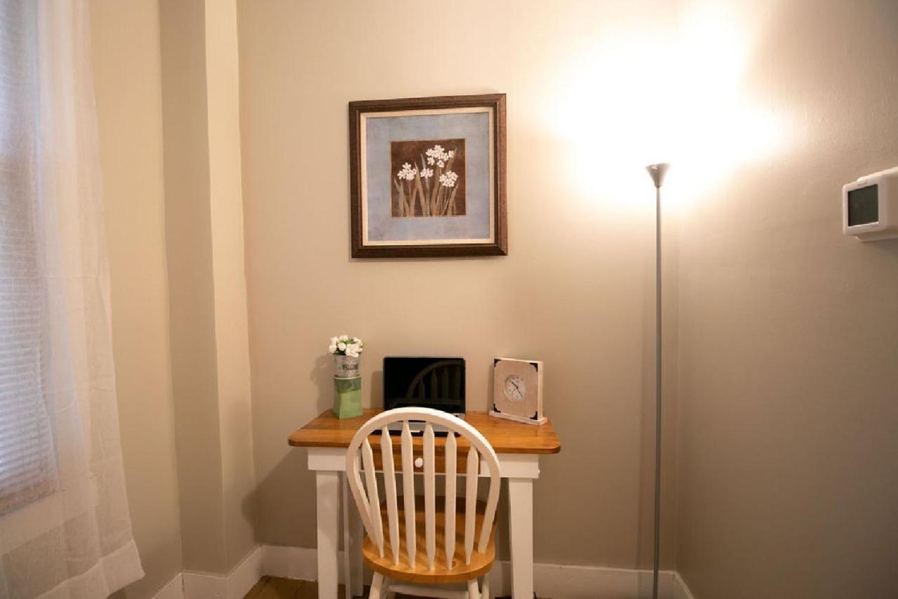 Downtown 2 Bedroom Cottage, Sleeps 6, Walking Distance To Honeywell, Downtown Restaurants, Shopping Wabash Extérieur photo