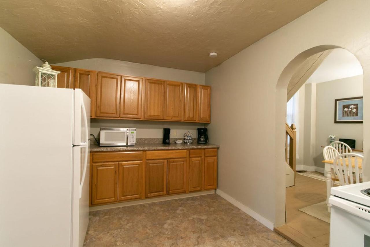 Downtown 2 Bedroom Cottage, Sleeps 6, Walking Distance To Honeywell, Downtown Restaurants, Shopping Wabash Extérieur photo