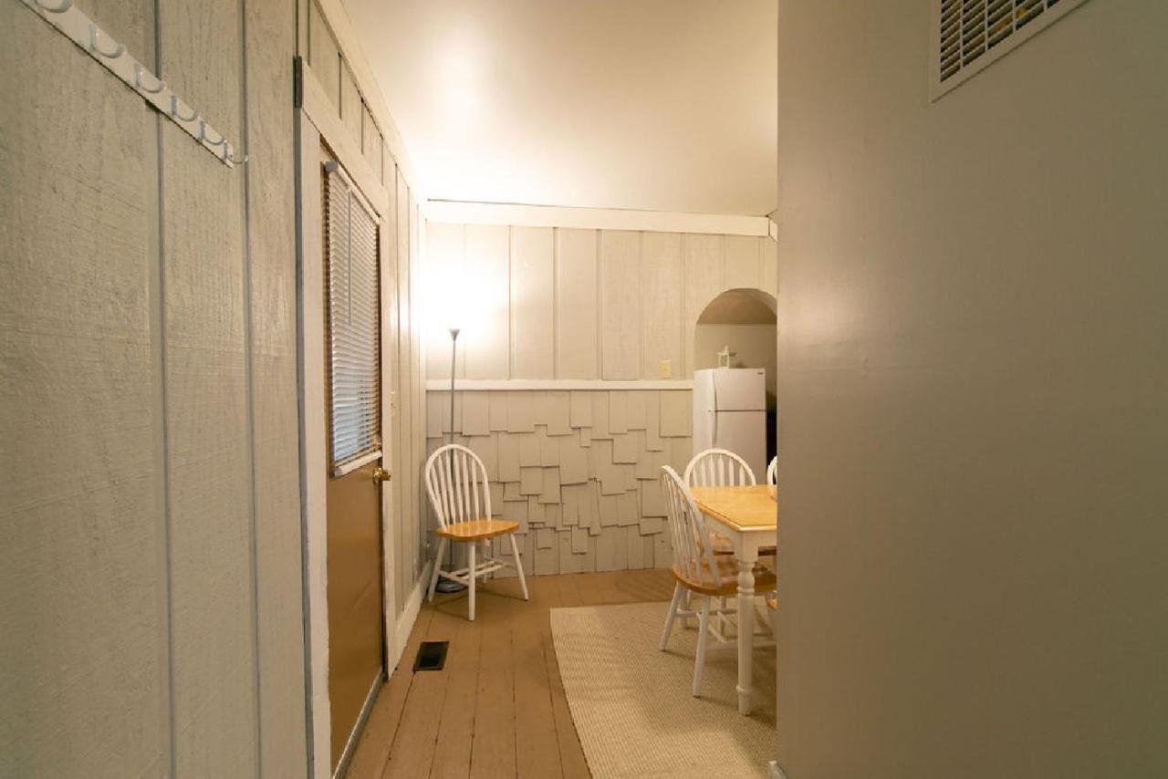 Downtown 2 Bedroom Cottage, Sleeps 6, Walking Distance To Honeywell, Downtown Restaurants, Shopping Wabash Extérieur photo